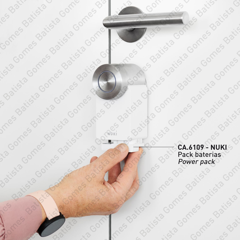 CA.6109 - NUKI Power Pack.jpg